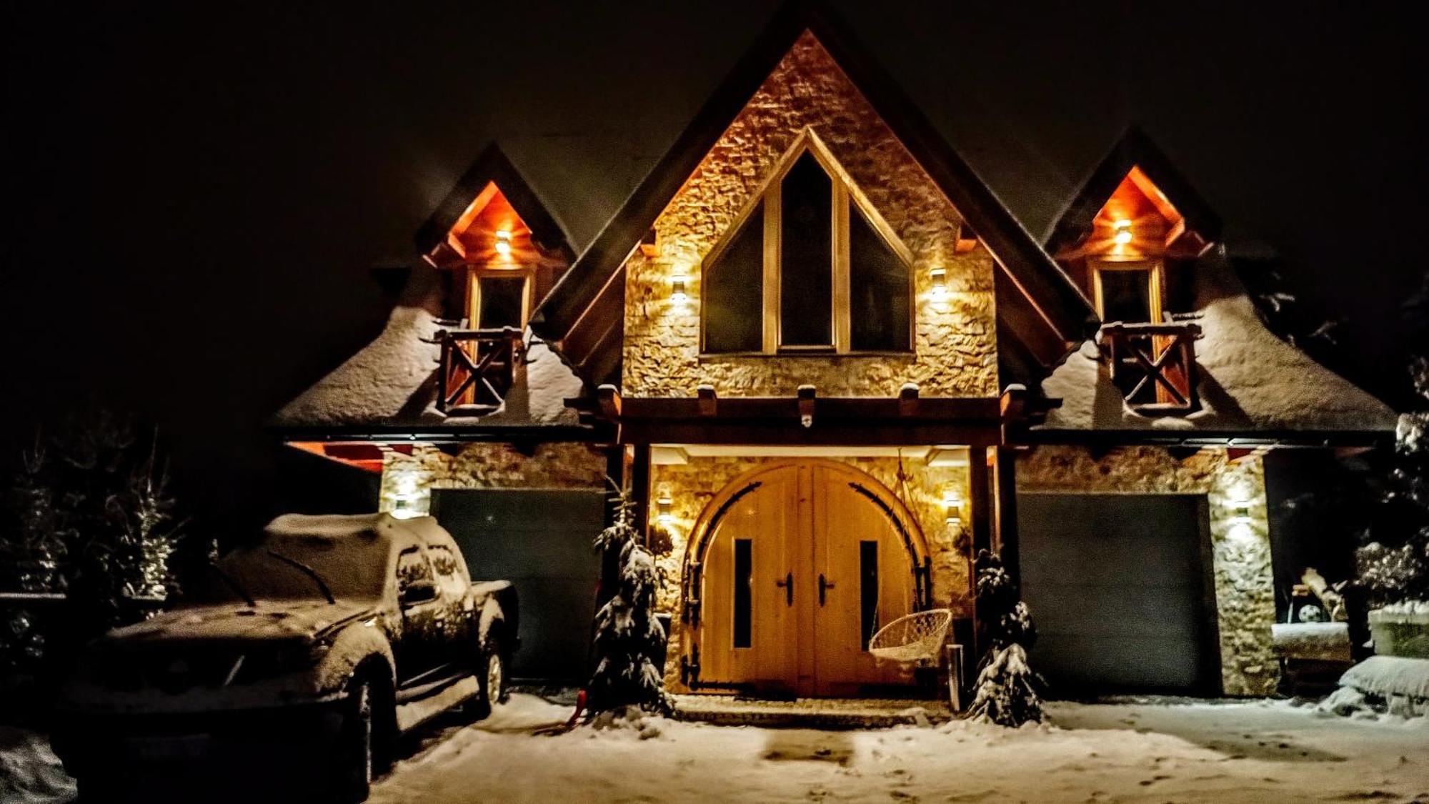 Lux Houses W Domku Tylko Dwa Apartamentyz Jacuzzi Zewnetrznym Gron ภายนอก รูปภาพ