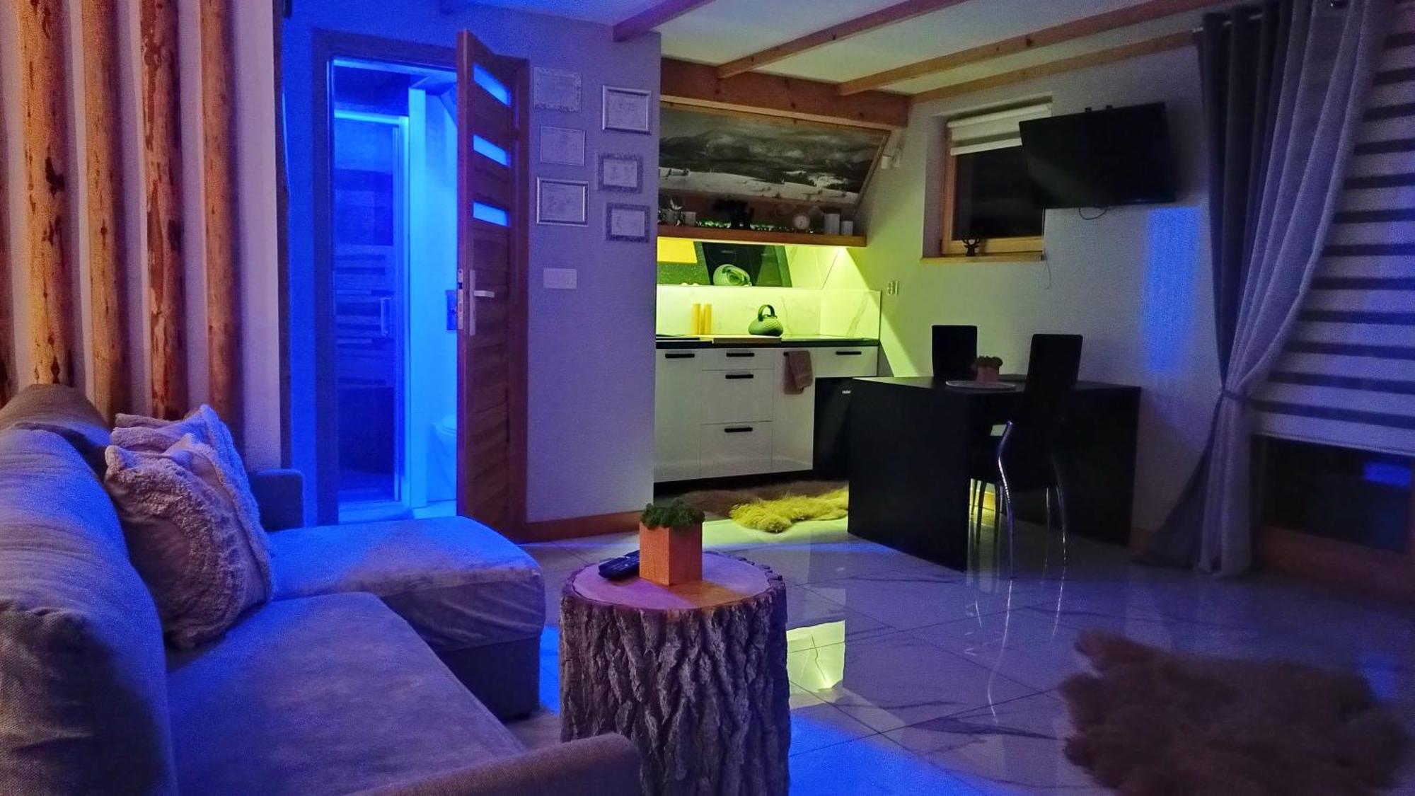 Lux Houses W Domku Tylko Dwa Apartamentyz Jacuzzi Zewnetrznym Gron ภายนอก รูปภาพ