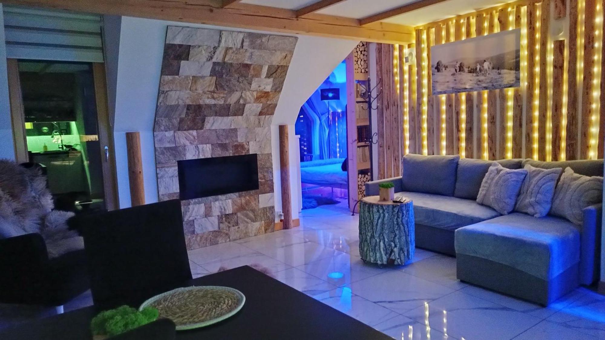 Lux Houses W Domku Tylko Dwa Apartamentyz Jacuzzi Zewnetrznym Gron ภายนอก รูปภาพ