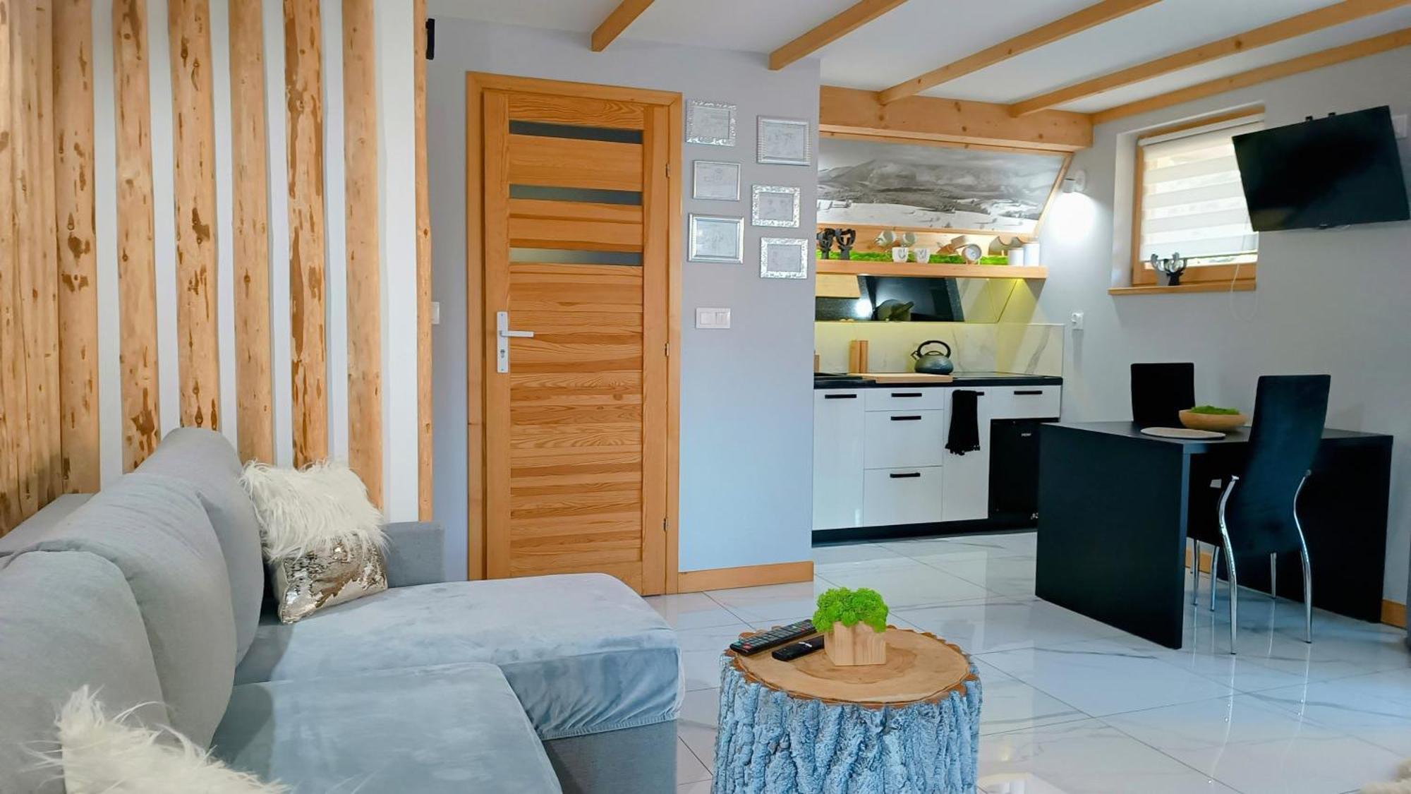 Lux Houses W Domku Tylko Dwa Apartamentyz Jacuzzi Zewnetrznym Gron ภายนอก รูปภาพ